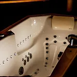 维多利亚伊甸园酒店 酒店 4*
