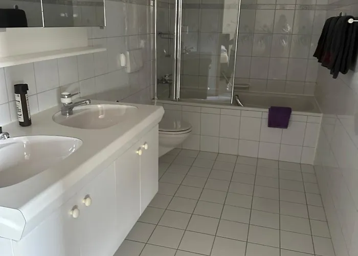 Viktoria Eden אדלבודן