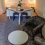 Viktoria Eden Hotel 4*