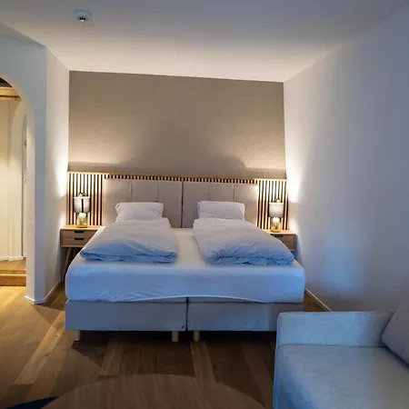 Hotel Viktoria Eden 4*